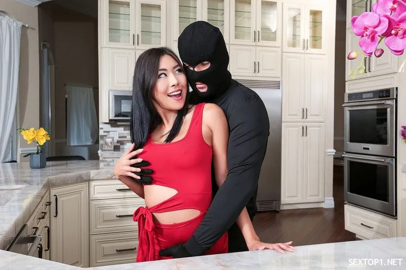 sex education,sex vn mới nhat,sex anime không che vietsub Trộm nhầm nhà gái dâm vietsub